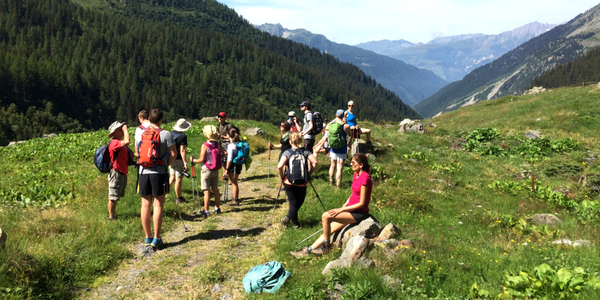 Hiking and yoga holiday france