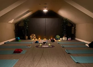 peak district new year hiking yoga holiday wellness