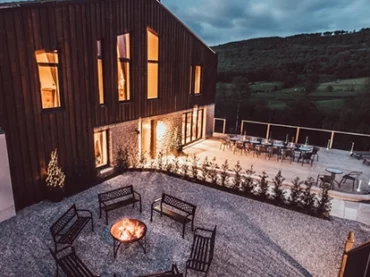 peak district hiking yoga retreat